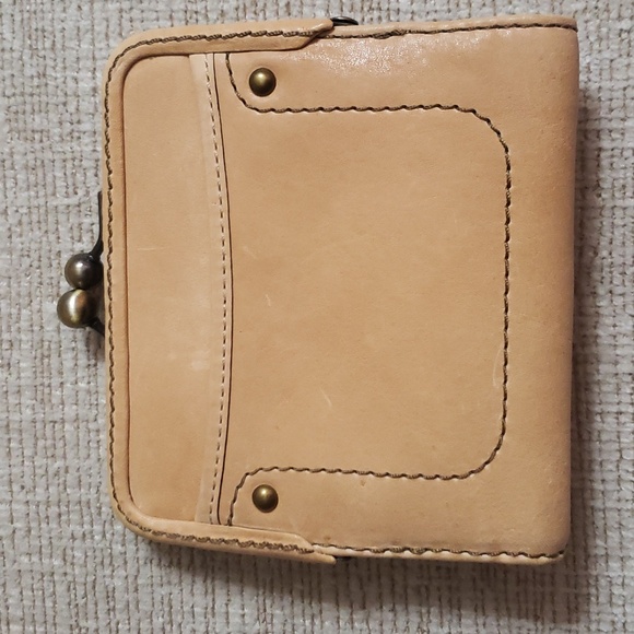 Coach New Pebble Hobo Tan Color Handbag + Wallet 🥳 - Picture 13 of 17